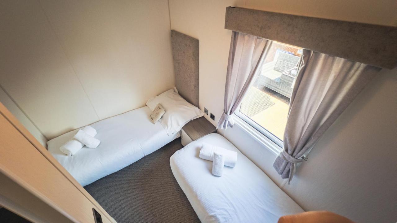 Hazel Oaks, Beautiful Lodge With Hot Tub - Sleeps 6 - Felmoor Park 莫珀斯 外观 照片