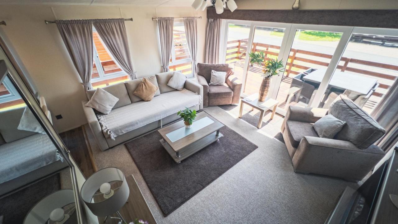 Hazel Oaks, Beautiful Lodge With Hot Tub - Sleeps 6 - Felmoor Park 莫珀斯 外观 照片
